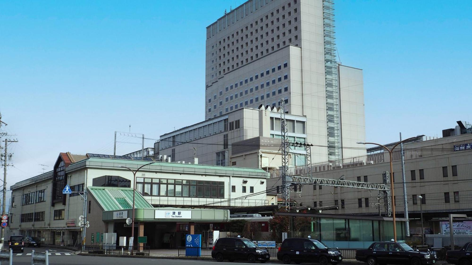 Toyoko Inn Tsu Eki Nishi Guchi Exterior foto